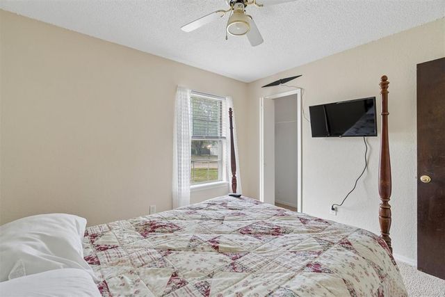 1624 NE 4th Street, Moore, OK 73160