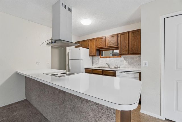 1624 NE 4th Street, Moore, OK 73160