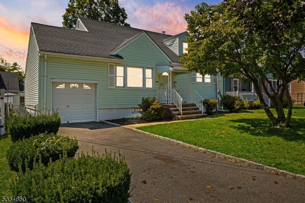 340 Jackson Ave, Scotch Plains Twp., NJ 07076