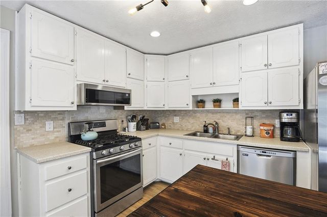 515 Creek View Place, Mcdonough, GA 30252