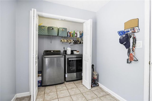 515 Creek View Place, Mcdonough, GA 30252