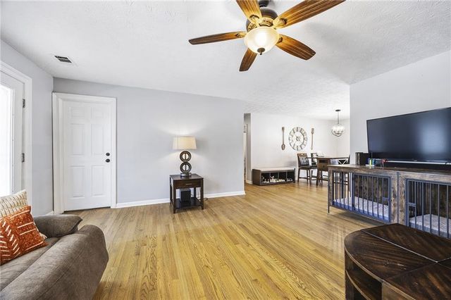 515 Creek View Place, Mcdonough, GA 30252