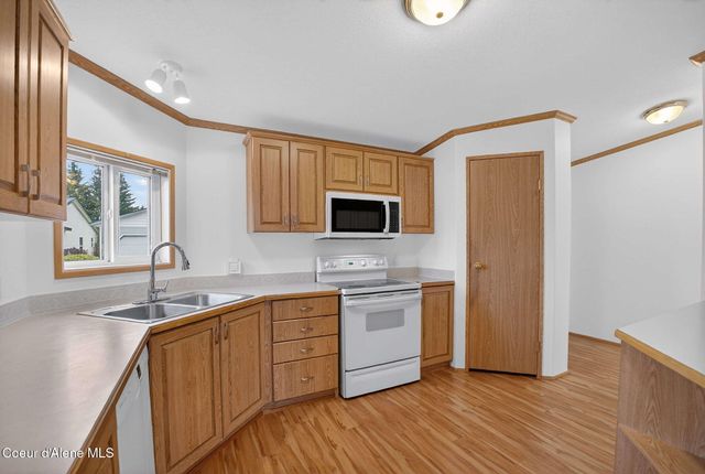 8473 W Rushmore ST, Rathdrum, ID 83858