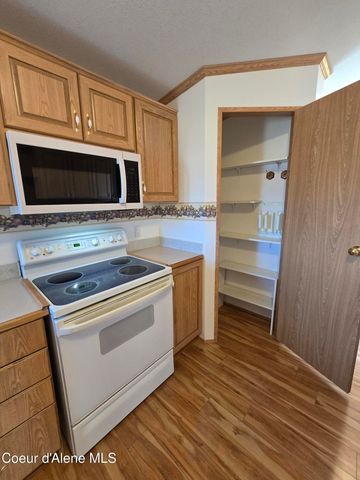 8473 W Rushmore ST, Rathdrum, ID 83858