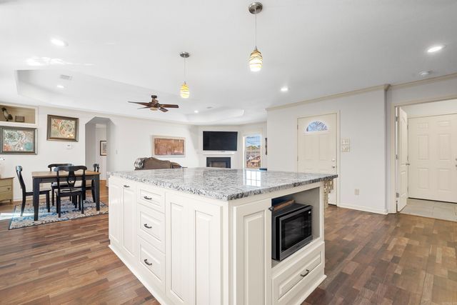 115 Pineknoll Point, Hot Springs, AR 71913