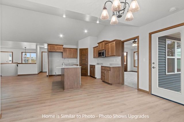 1711 BETTY JEAN LANE, Green Bay, WI 54313