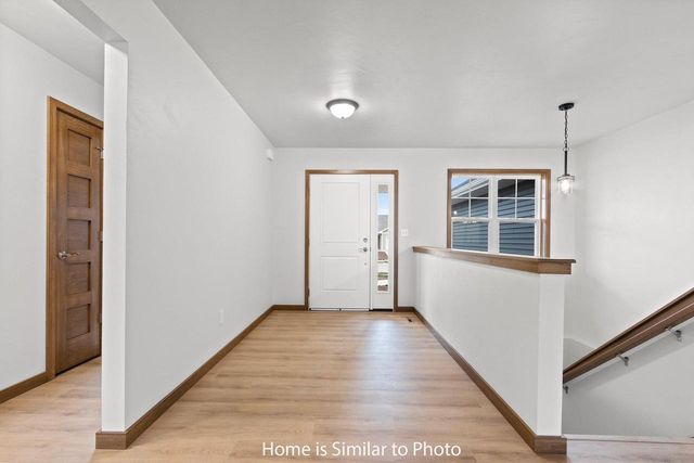 1711 BETTY JEAN LANE, Green Bay, WI 54313