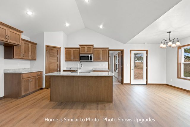 1711 BETTY JEAN LANE, Green Bay, WI 54313