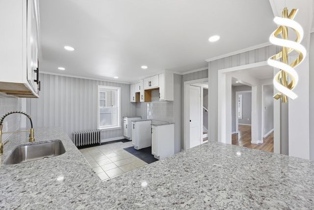 234 Draper St, Springfield, MA 01108