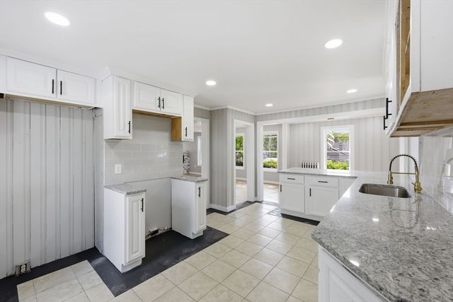 234 Draper St, Springfield, MA 01108