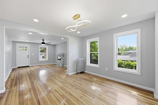 234 Draper St, Springfield, MA 01108