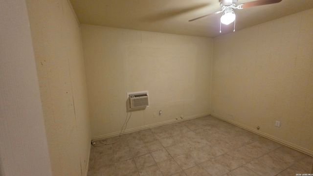 115 Wilmot, San Antonio, TX 78237