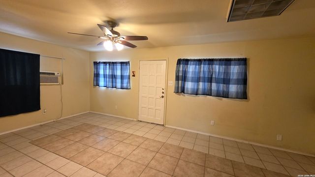 115 Wilmot, San Antonio, TX 78237