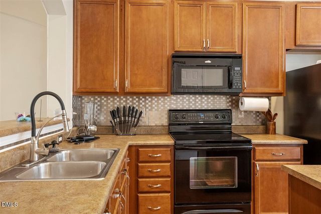 2944 Casona Way, Raleigh, NC 27616