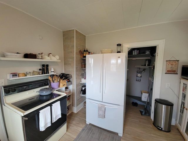 1018 Elm Street, Wisconsin Dells, WI 53965