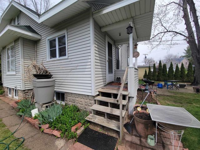 1018 Elm Street, Wisconsin Dells, WI 53965