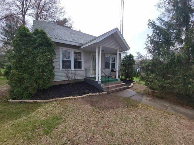 1018 Elm Street, Wisconsin Dells, WI 53965