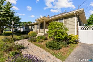 48 Prospect Avenue, East Lyme, CT 06357