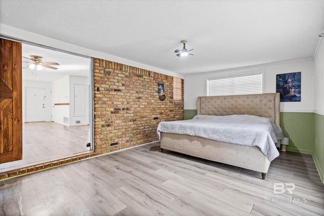 3016 Colburn Drive, Mobile, AL 36606