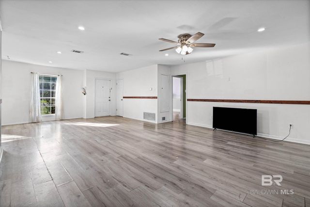 3016 Colburn Drive, Mobile, AL 36606