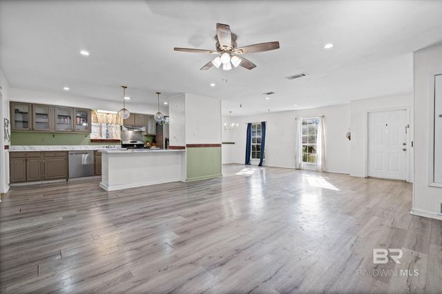 3016 Colburn Drive, Mobile, AL 36606