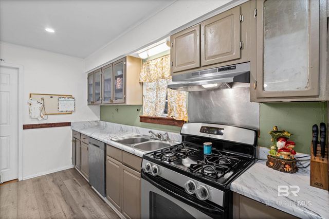 3016 Colburn Drive, Mobile, AL 36606