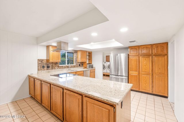 1909 W Omar Drive, Tucson, AZ 85704