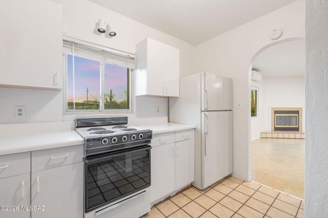 1909 W Omar Drive, Tucson, AZ 85704