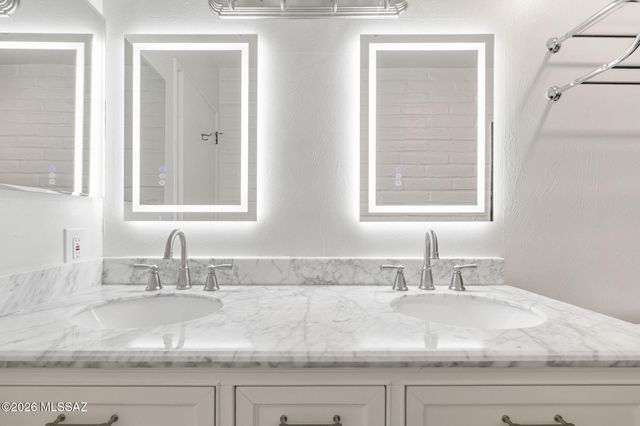 1909 W Omar Drive, Tucson, AZ 85704