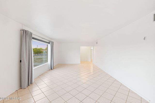 1909 W Omar Drive, Tucson, AZ 85704