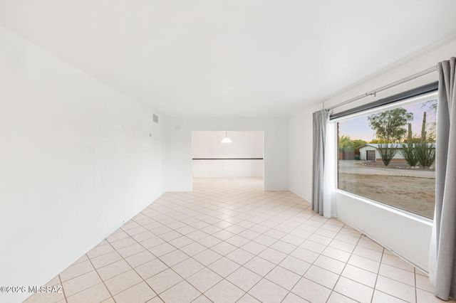 1909 W Omar Drive, Tucson, AZ 85704