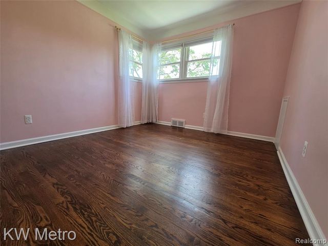 122 Jeffrey Avenue, Royal Oak, MI 48073