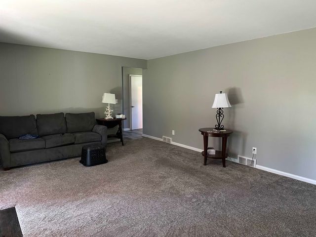 2230 N Kearney Drive, Saginaw, MI 48603