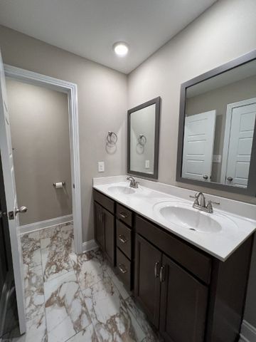 1101 Whitney Dr, Clarksville, TN 37042