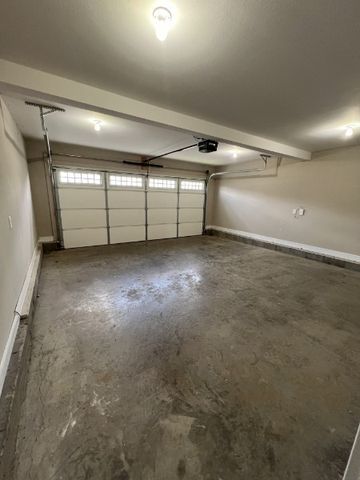 1101 Whitney Dr, Clarksville, TN 37042