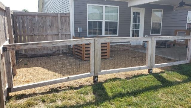 1101 Whitney Dr, Clarksville, TN 37042