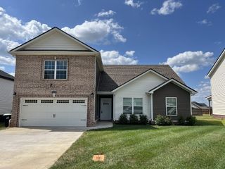 1101 Whitney Dr, Clarksville, TN 37042