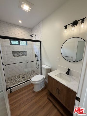 2715 W 95th Street, Inglewood, CA 90305