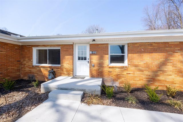 5424 Oakville Waltz Road, New Boston, MI 48164