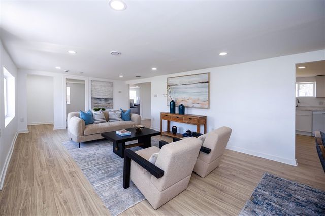5424 Oakville Waltz Road, New Boston, MI 48164