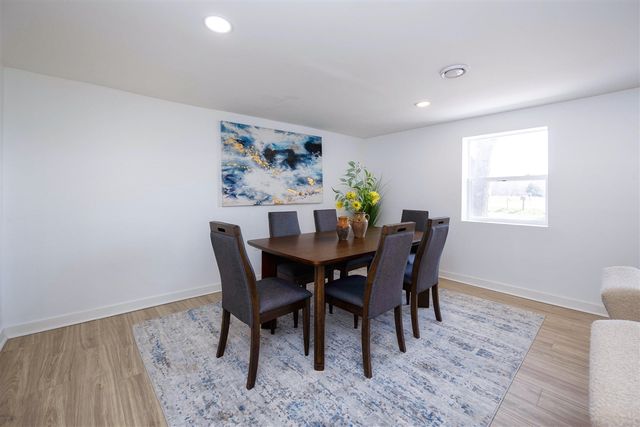 5424 Oakville Waltz Road, New Boston, MI 48164