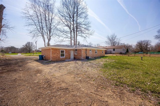 5424 Oakville Waltz Road, New Boston, MI 48164