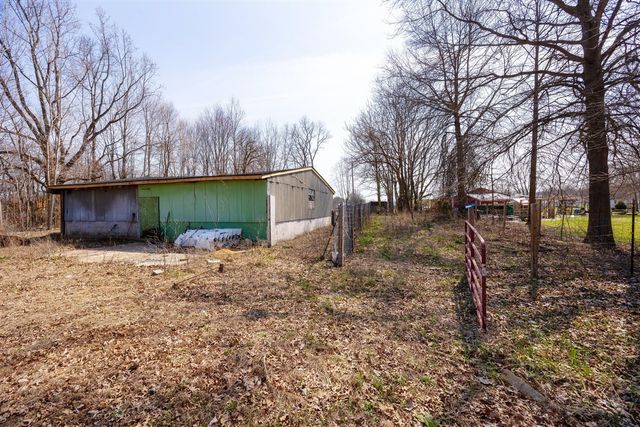 5424 Oakville Waltz Road, New Boston, MI 48164