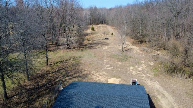 5424 Oakville Waltz Road, New Boston, MI 48164