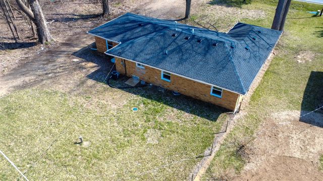 5424 Oakville Waltz Road, New Boston, MI 48164