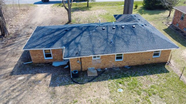 5424 Oakville Waltz Road, New Boston, MI 48164