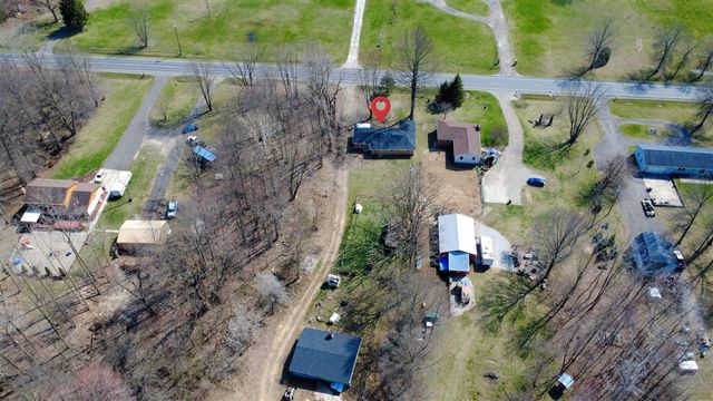 5424 Oakville Waltz Road, New Boston, MI 48164