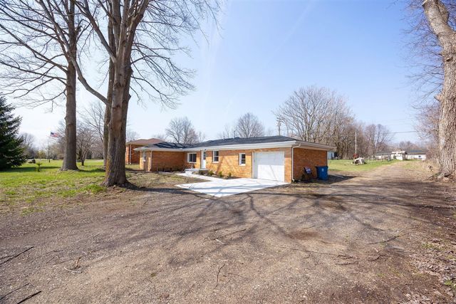 5424 Oakville Waltz Road, New Boston, MI 48164
