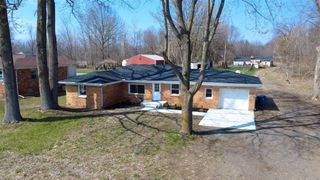 5424 Oakville Waltz Road, New Boston, MI 48164