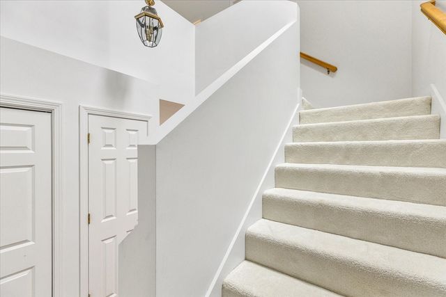 9 Red Cedar Rd 9, Mashpee, MA 02649